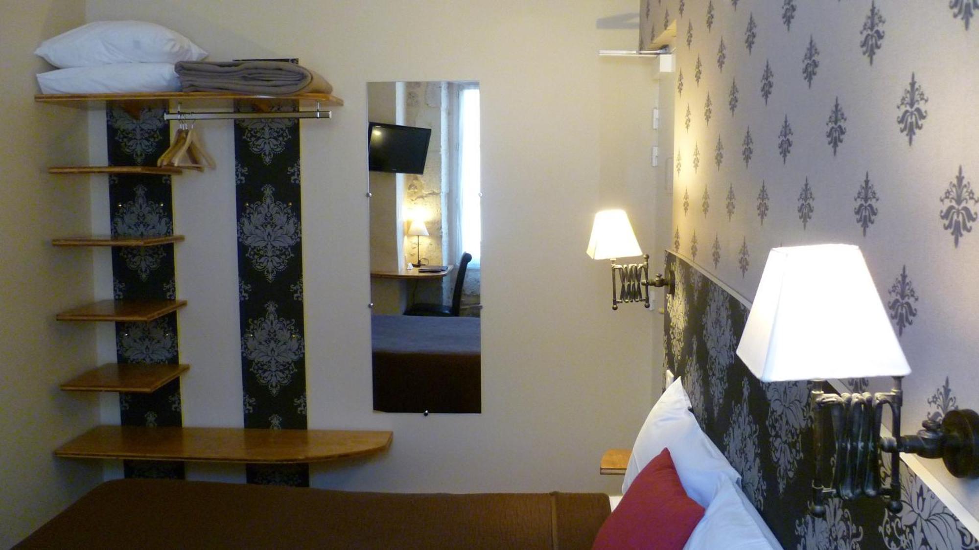 Hotel Henri IV Nérac Esterno foto