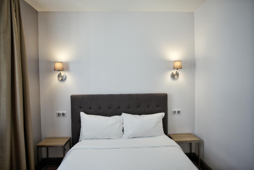 Hotel Henri IV Nérac Esterno foto