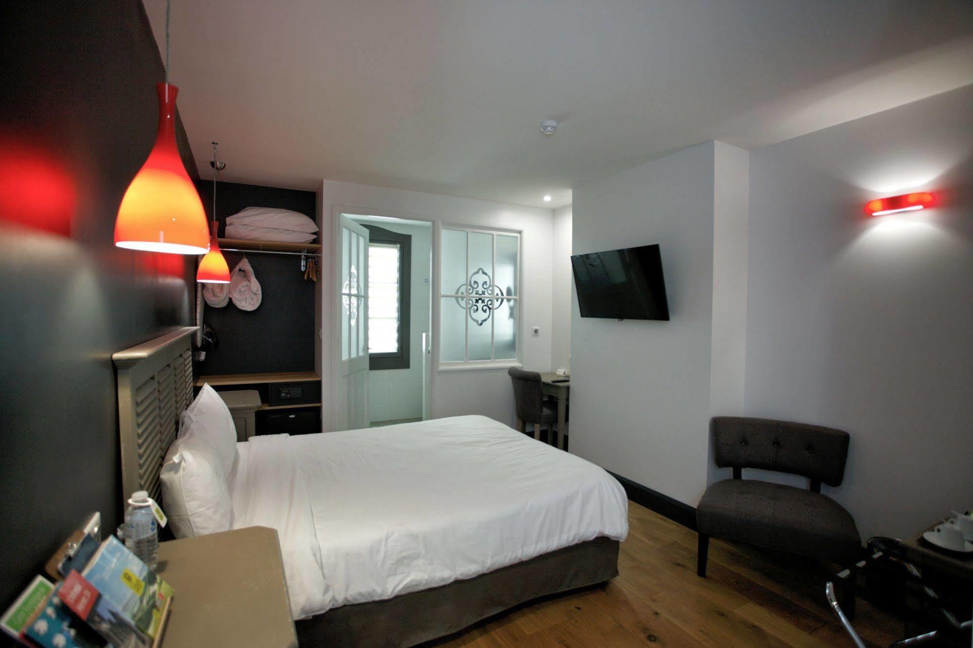 Hotel Henri IV Nérac Esterno foto