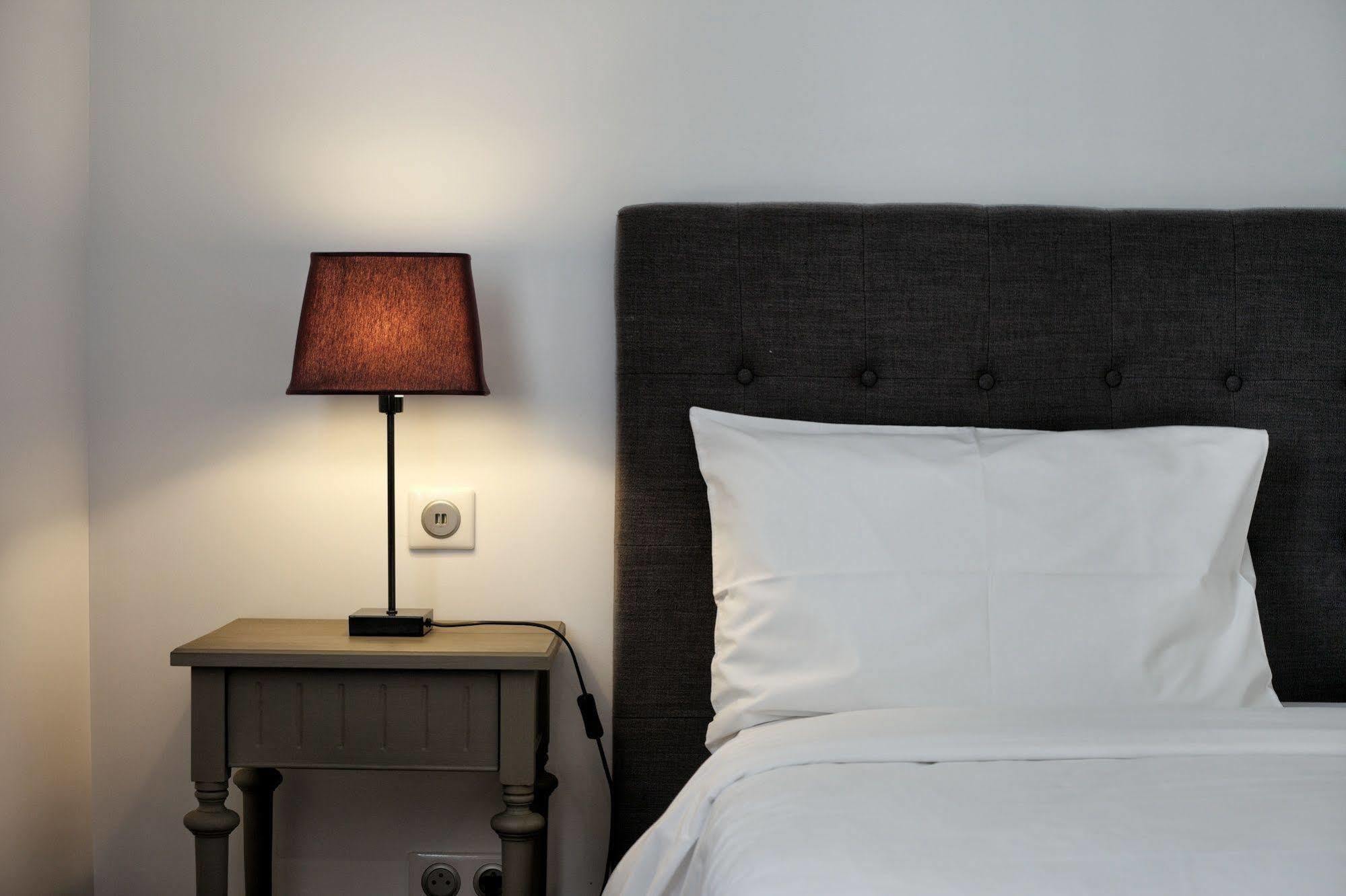 Hotel Henri IV Nérac Esterno foto