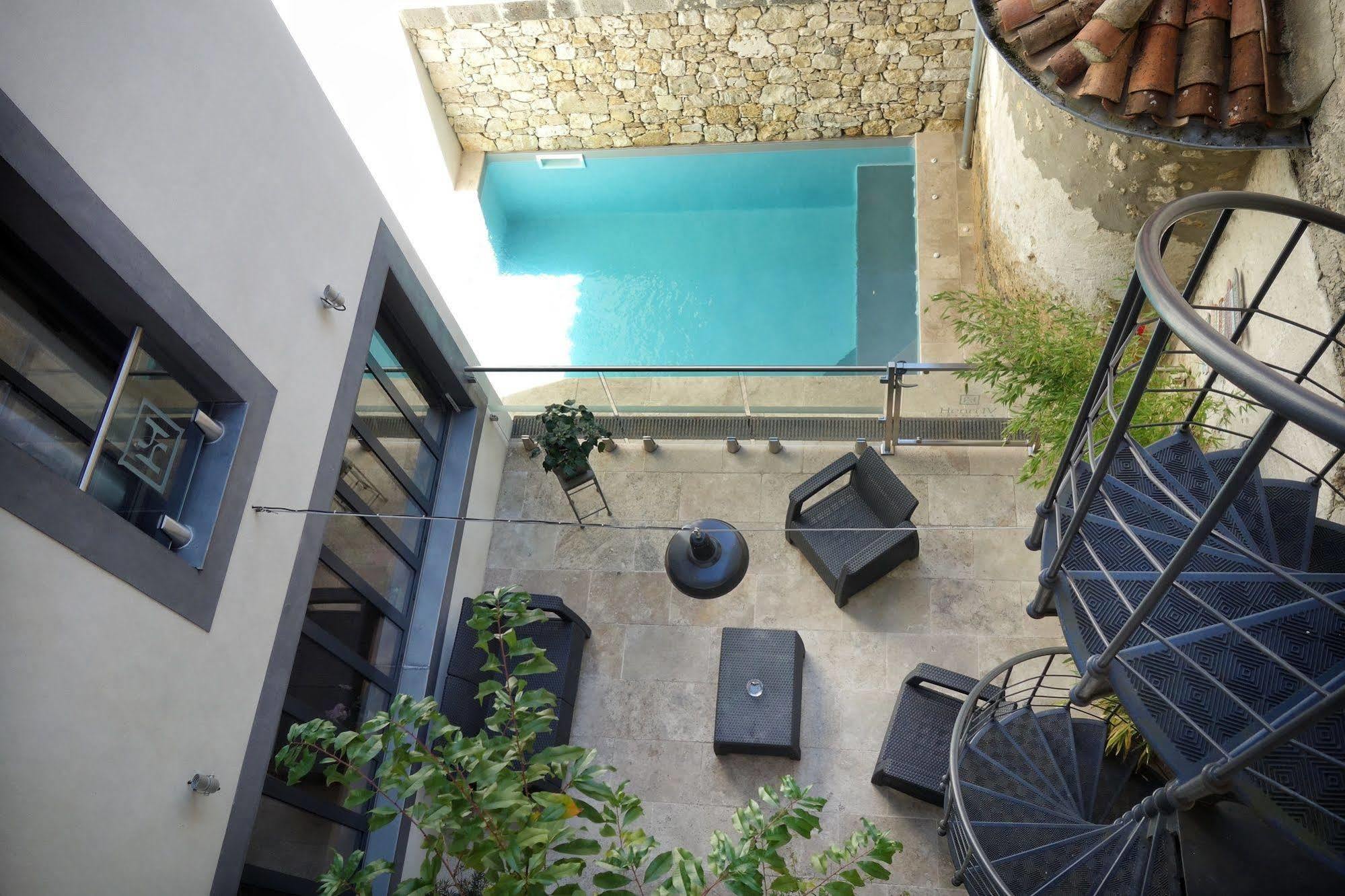 Hotel Henri IV Nérac Esterno foto