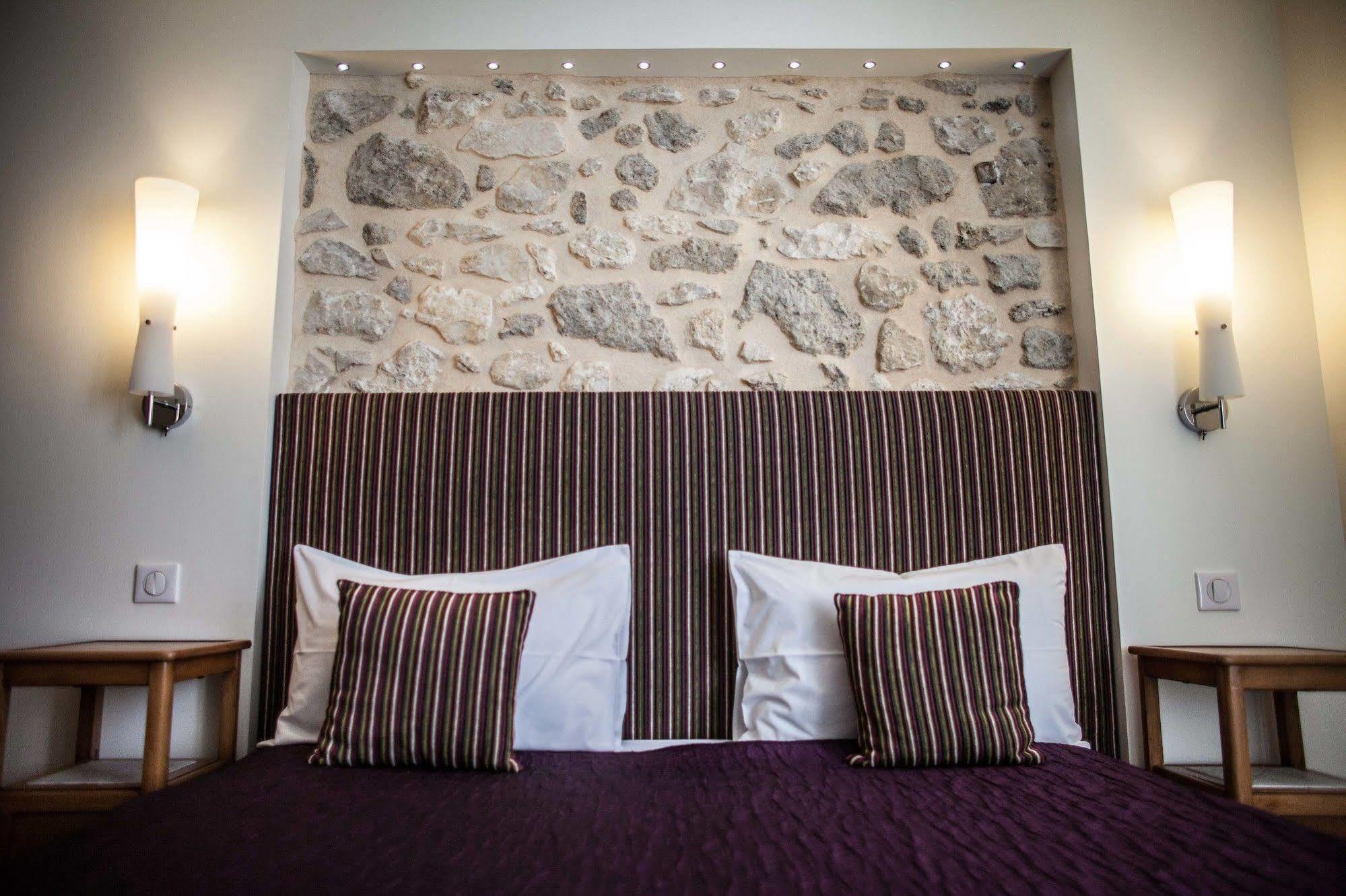 Hotel Henri IV Nérac Esterno foto