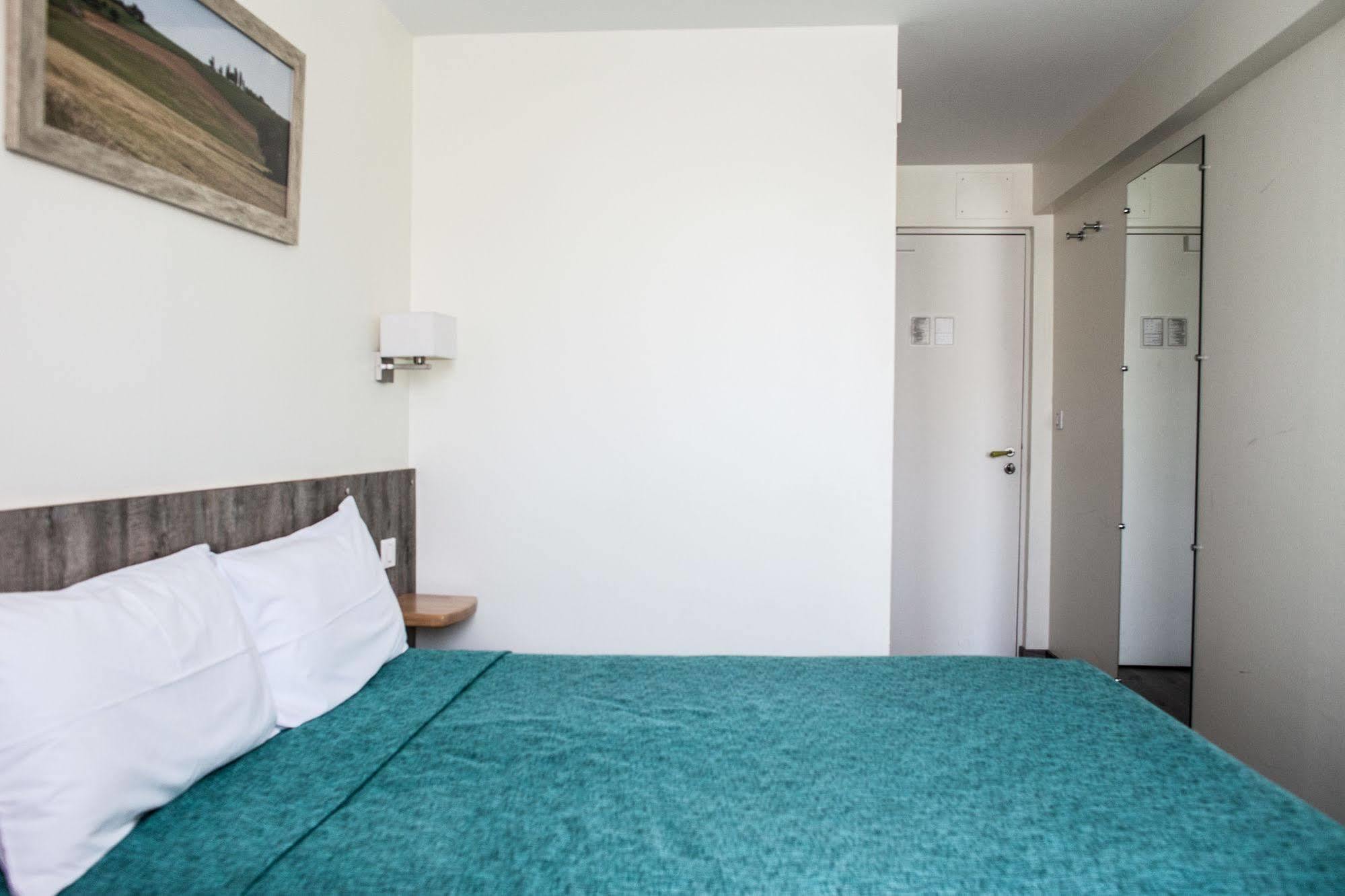 Hotel Henri IV Nérac Esterno foto